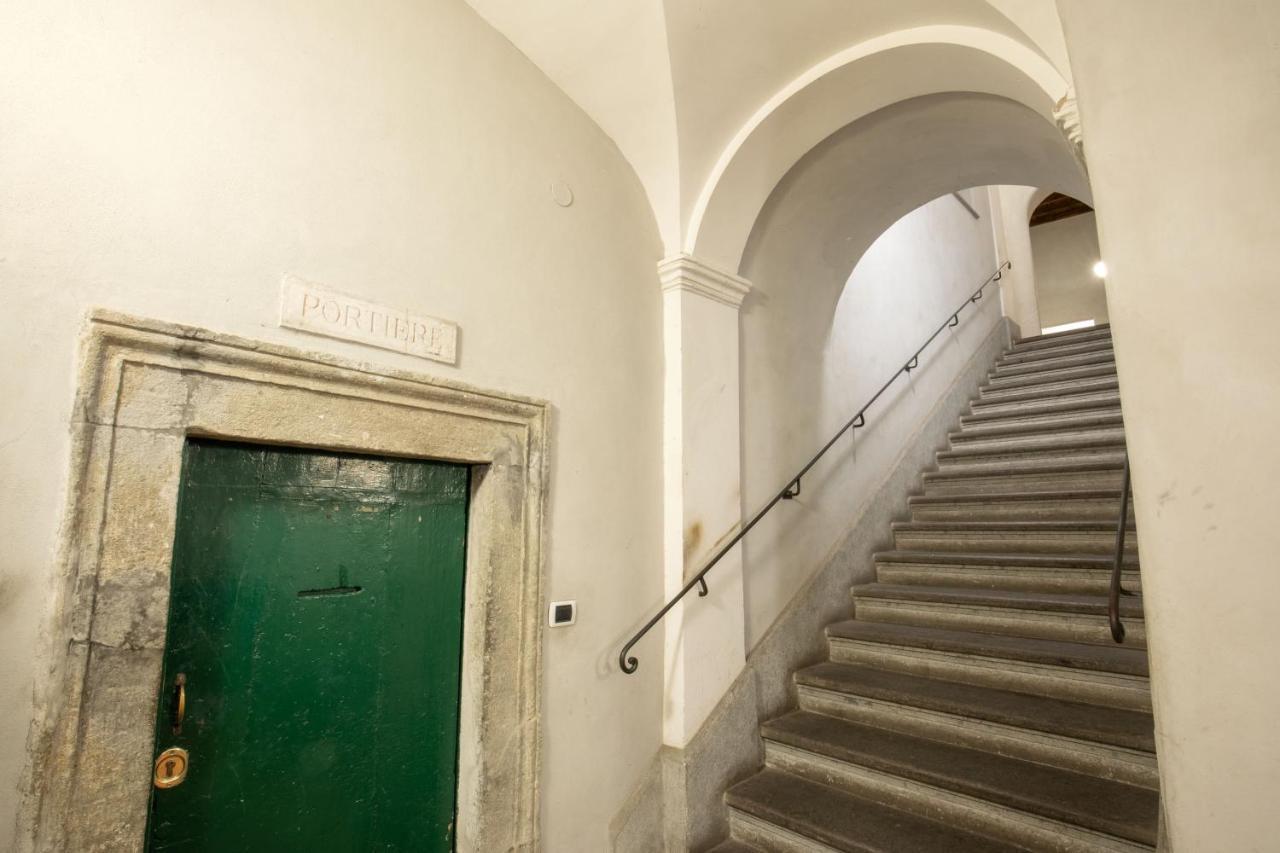 Cappellari Apartments - Campo De' Fiori Рим Екстериор снимка