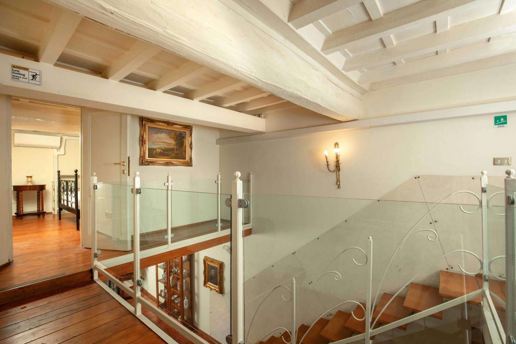 Cappellari Apartments - Campo De' Fiori Рим Екстериор снимка